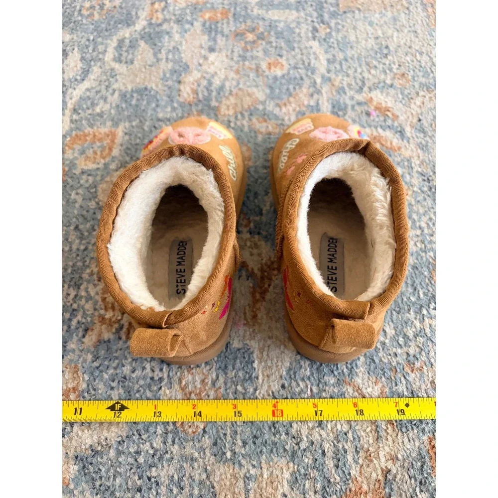 Steve Madden Rizz Girls' Platform Brown Suede Slipper Boots Decorative Patches 9